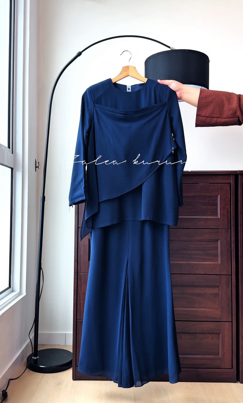 ZALEA IN NAVY BLUE