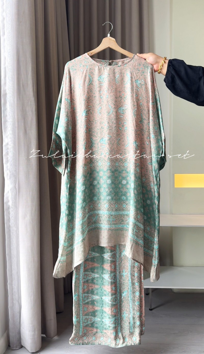 ZULAIKHA CAFTAN GREEN