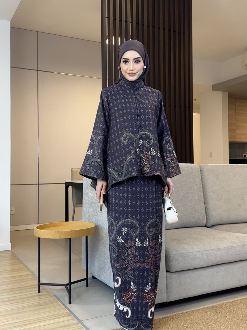 BATIK IN GREY