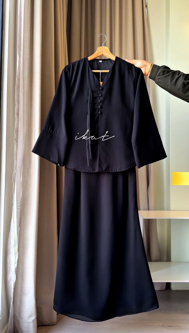 IKAT IN BLACK