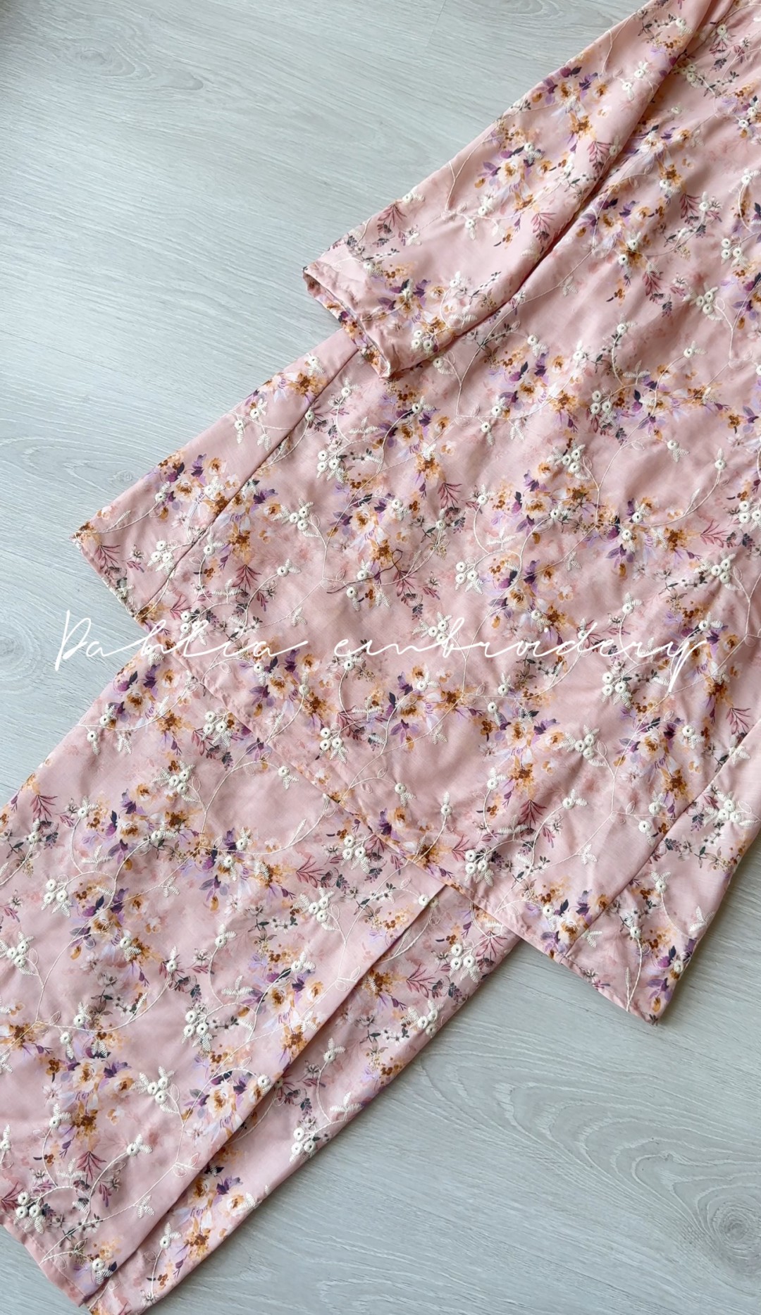 DAHLIA EMBROIDERY PEACH